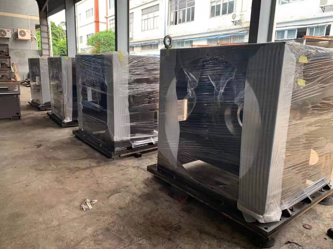 滿滿一車“大型自動化設(shè)備機架”發(fā)貨江蘇